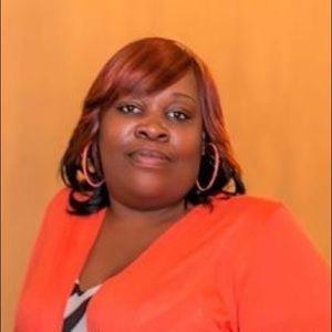 Meet your Posher, Priscilla